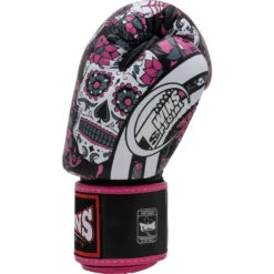 Twins Skull Tattoo Pink Boxing Gloves -Boxing Discount Store FBGVL3 53 PNK c 4